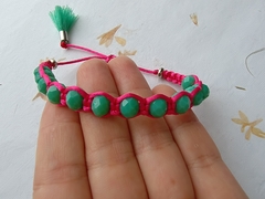 Pulseira Macrame Fio Rosa Cristal Verde na internet