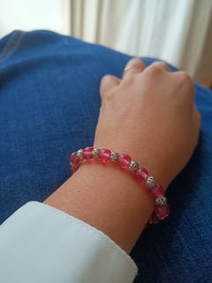 Pulseira de Cristais Rosa e bolinhas de metal - comprar online