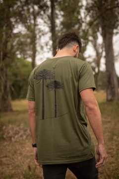 Remera Araucaria