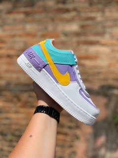 Air force 1 feminino colorido hot sale