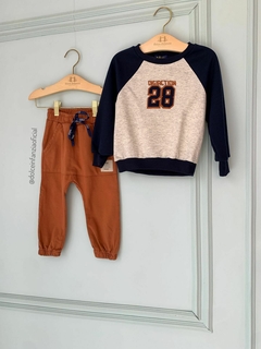 Conjunto Infantil Menino Calça e Blusa Moleton Marinho e Caramelo D241065 - comprar online