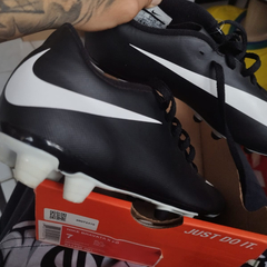 Bota de fútbol Nike Bravata - Blanco y negro - tienda online