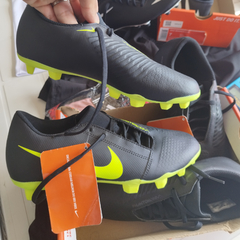 Botas de fútbol Nike Phantom Negro/Verde fluorescente