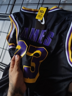 Kit Lakers NBA Regata + Pantalón Corto - tienda online