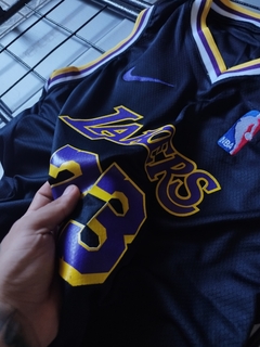 Kit Regata + Bermuda Lakers NBA