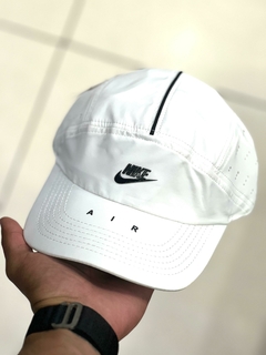 Gorra Nike Air - Gorra StrapBack - Blanco/Negro/Azul - comprar online