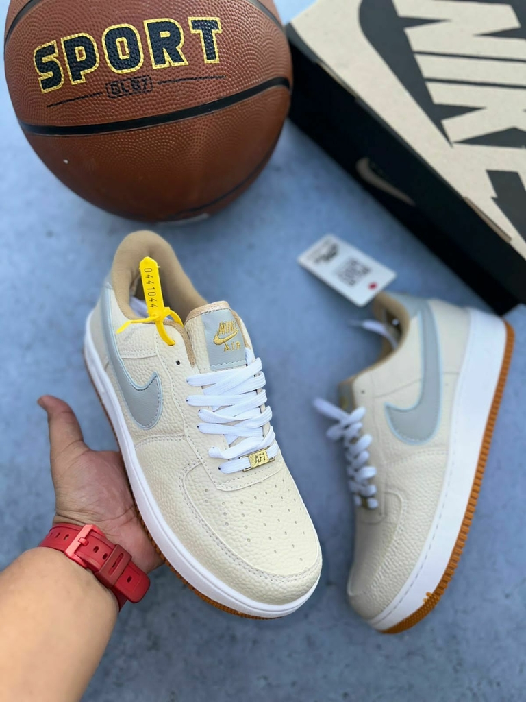 NIKE AIR FORCE 1 LOW BLANCA PIPA VERDE