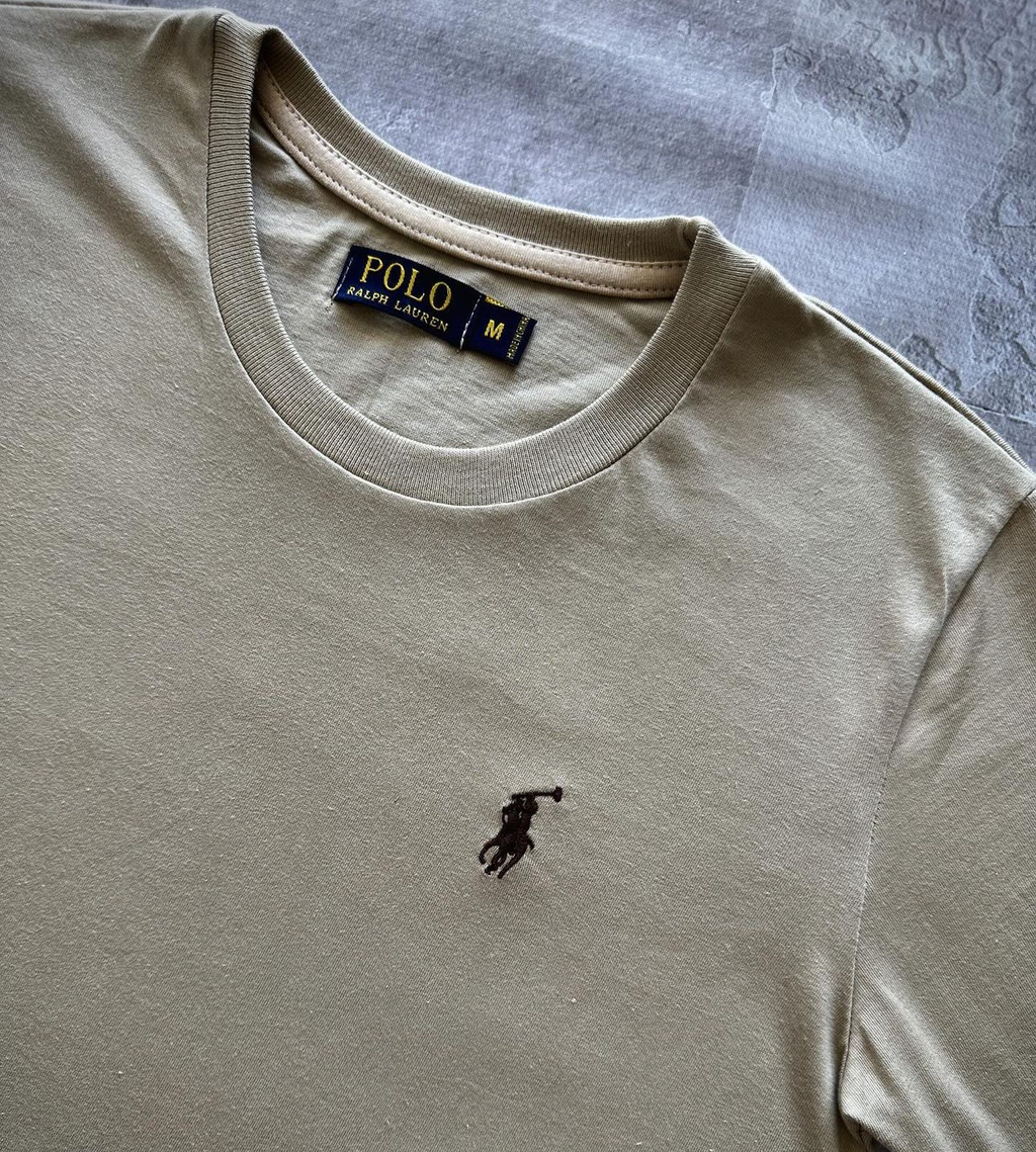 Remera polo clasica logo bordado premium b15