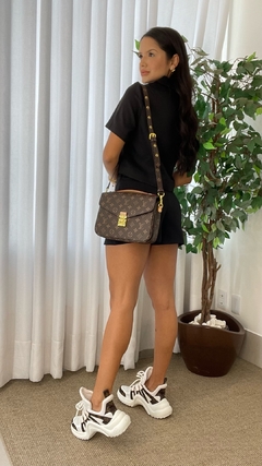 Conjunto cropped e short alfaiataria preto na internet