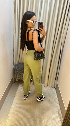 Calça Jogger Sarja Verde na internet