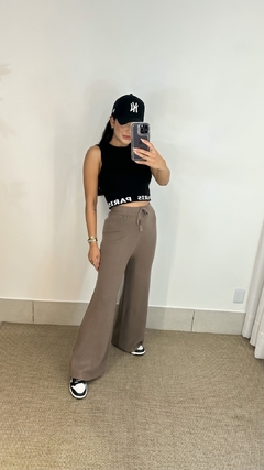 Cropped Paris preto