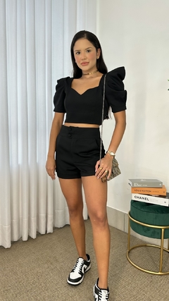 Conjunto cropped manga princesa e short preto