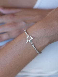 PULSERA T - comprar online