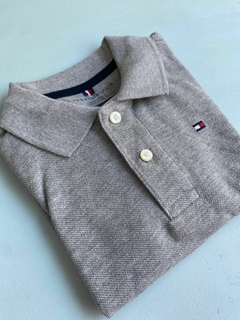 POLO TOMMY HILFIGER BASICA CINZA INFANTIL na internet