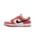 Wmns Dunk Low 'Valentine's Day 2024' na internet