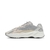 Yeezy Boost 700 V2 'Cream' na internet