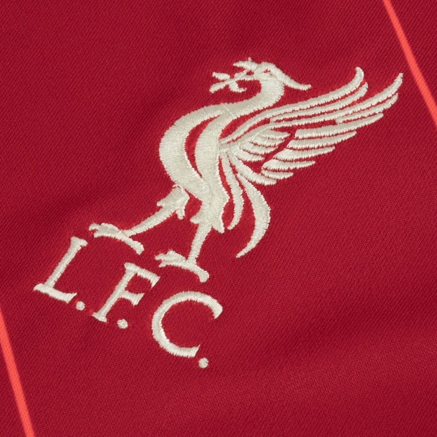 Camisa Liverpool II 21/22 Marfim - Feminina Baby Look - Nike