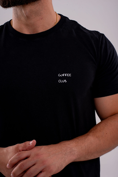 T-Shirt Coffee Club na internet