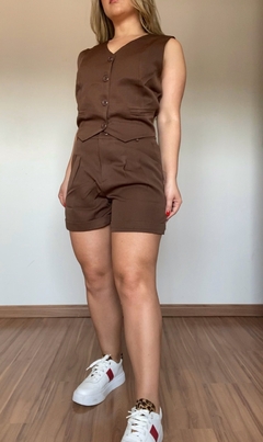 Conjunto Alfaiataria Colete e Short - comprar online