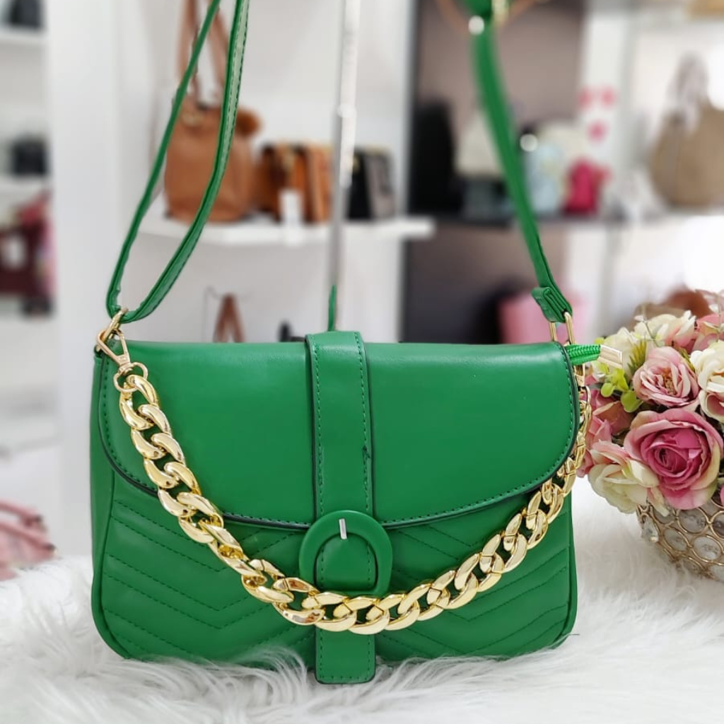 Bolsa Feminina Transversal Verde com detalhe em corrente