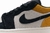 Air Jordan 1 Low University Gold na internet