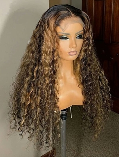 Front Lace Cabelo Humano Cacheado Cor Loiro Ombré 66cm. - Mari Hair Style