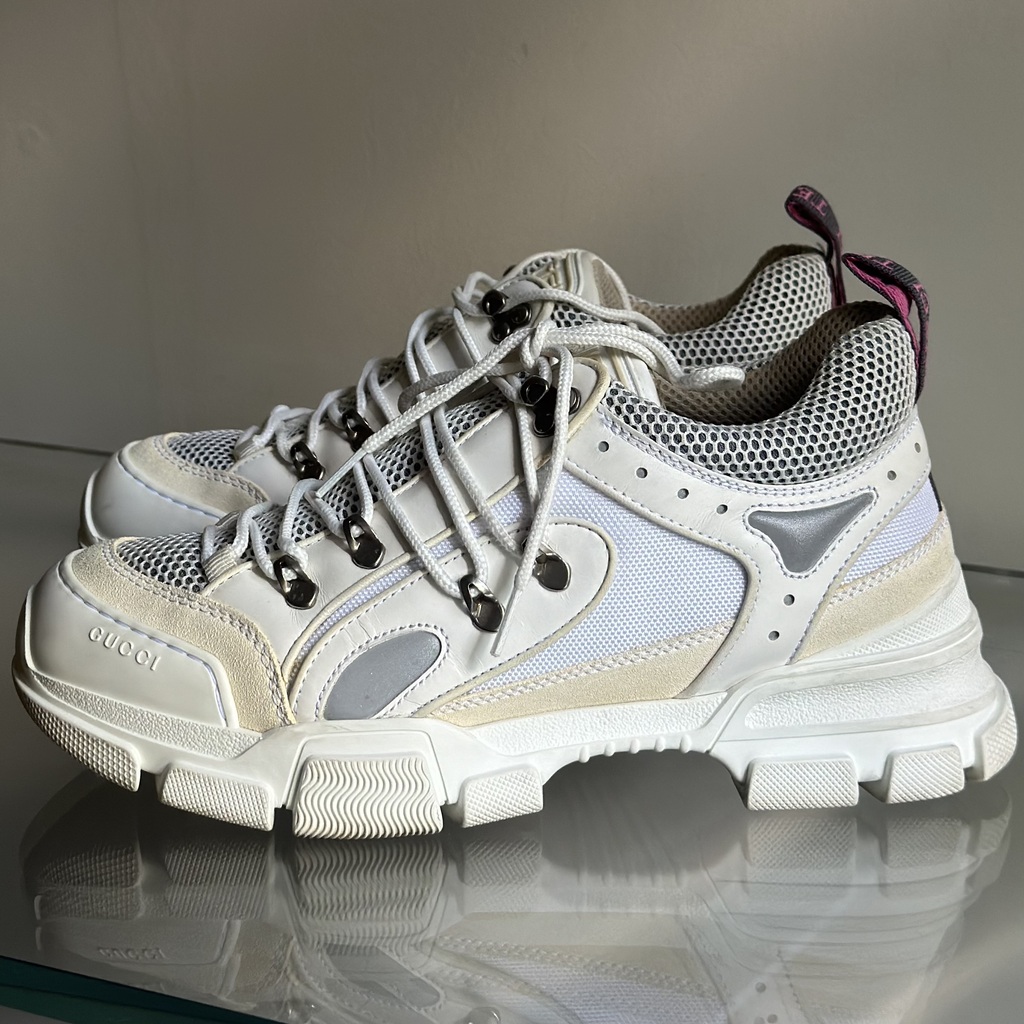 Tenis gucci best sale branco flashtrek