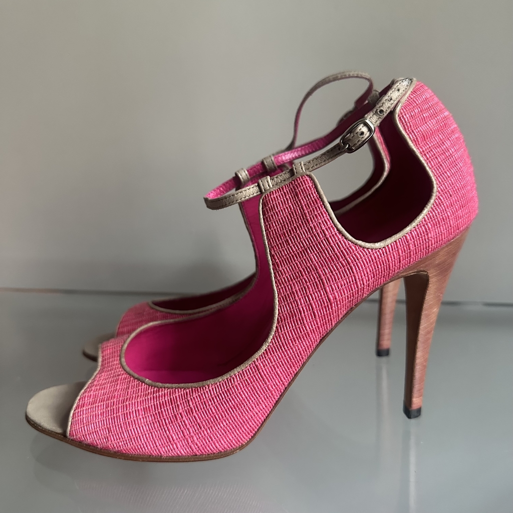 Sapato manolo hot sale blahnik comprar