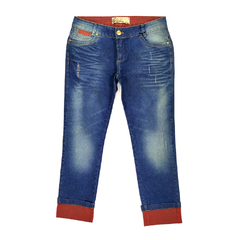 Cigarrete Jeans com Lixado Puído e Barra em Tom Vermelho - Vida Livre