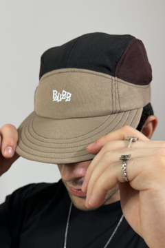 Boné Five Panel Brown