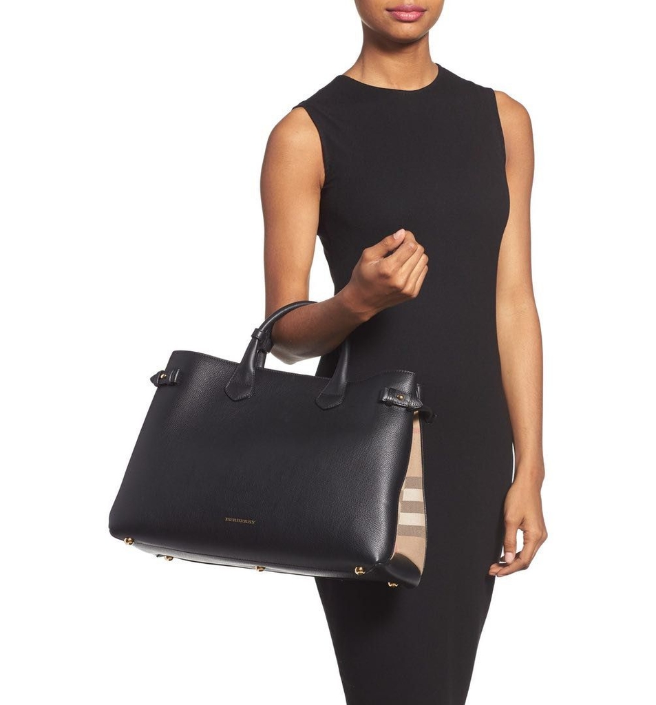 Large burberry banner clearance bag