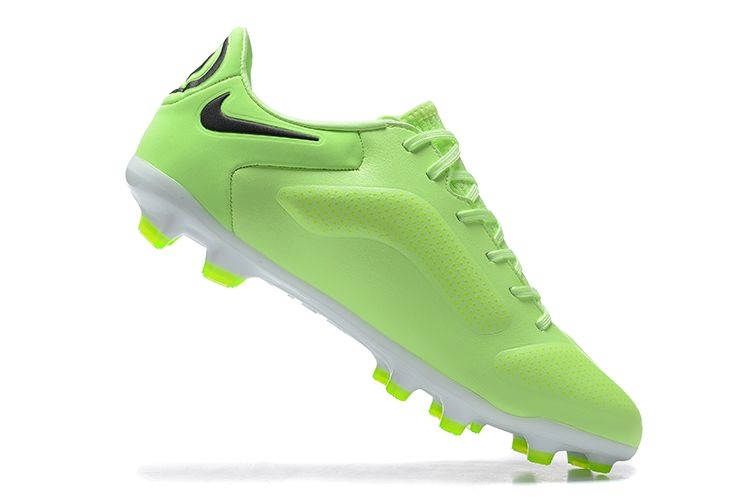 Chuteira nike best sale tiempo campo verde