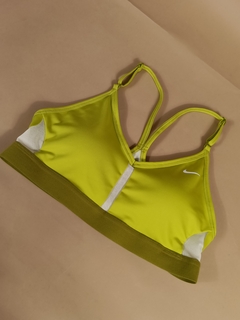 Top amarillo neon y verde Nike