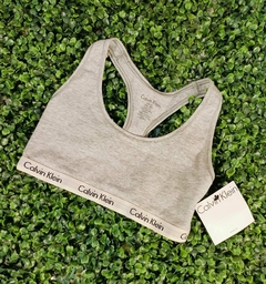 Top gris pastel Calvin Klein