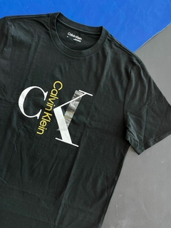 Playera Calvin Klein "vh"