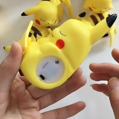 Cinzas Pokemon Pet Pikachu Mini Humor Luz Noturna Boneca Anime Presente Brinquedo - comprar online