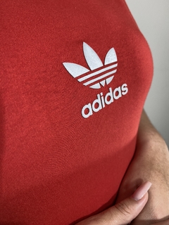 T-SHIRT FEMININA INSPIRAÇÃO ADIDAS VERMELHO - comprar online