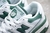 New Balance 550 "White Green" na internet