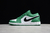 Air Jordan 1 Low ''Pine Green'' na internet