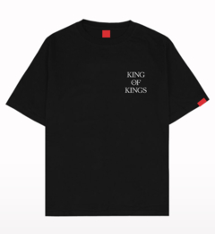 Camiseta Oversized King of Kings na internet