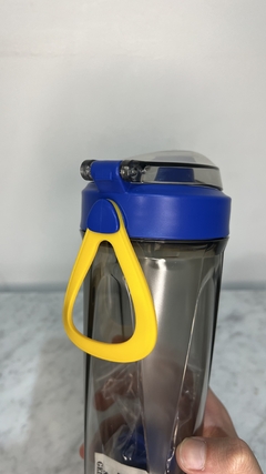 SHAKER SPORT BOTTLE en internet