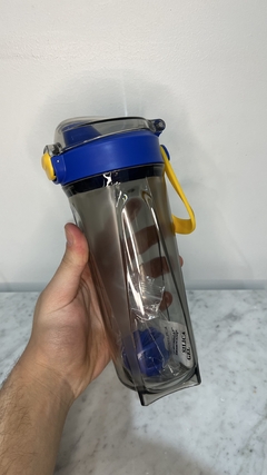 SHAKER SPORT BOTTLE - tienda online