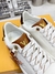 Louis Vuitton Time Out Sneaker na internet