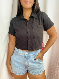 Blusa Cropped Antonela na internet