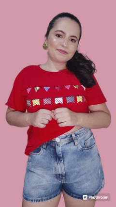 T-shirt bandeirinha no vermelho tecido algodão - comprar online