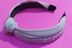 Diadema con Nudo Perlas y Brillos - comprar en línea