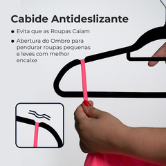 Cabide Veludo Slim Preto Kit 30 pçs UTMAISP106430 - Utilita Mais - Sua loja de utilidades para facilitar o seu dia a dia