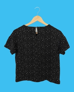 Blusa crop negra con estrellas en internet