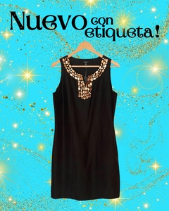 Vestido de seda con pedrería