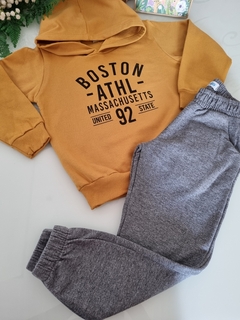 Conjunto Infantil Gijo Blusão Estampa Boston e Calça Moletom